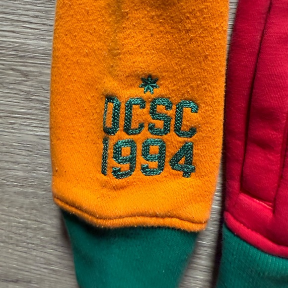 DC Zip-up Hoodie, Size M - Picture 3 of 6